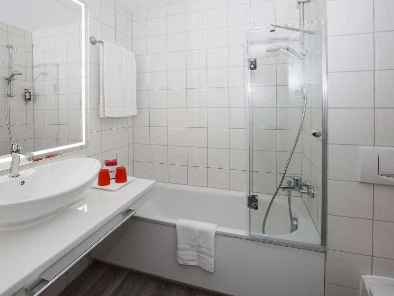 DORMERO Hotel Zürich Airport - Oda
