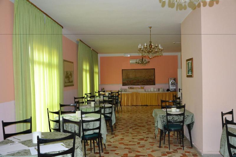 Hotel Britta - Restoran
