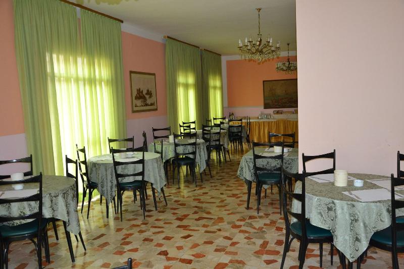 Hotel Britta - Restoran