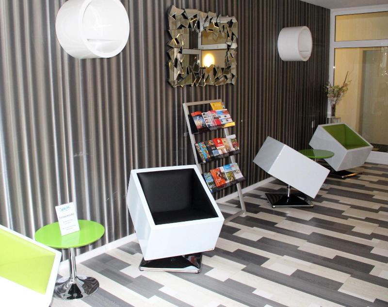 Check Inn Hotel - Genel