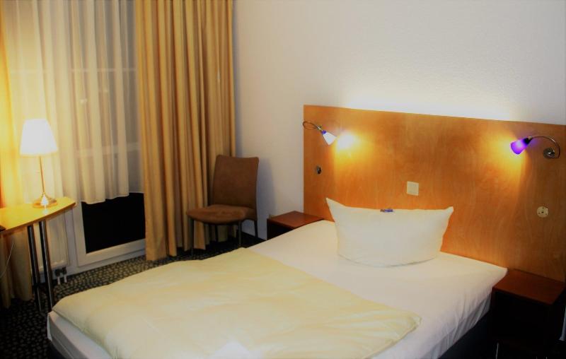 Check Inn Hotel - Oda