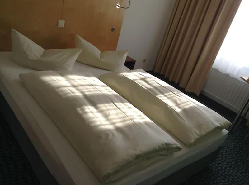 Check Inn Hotel - Oda