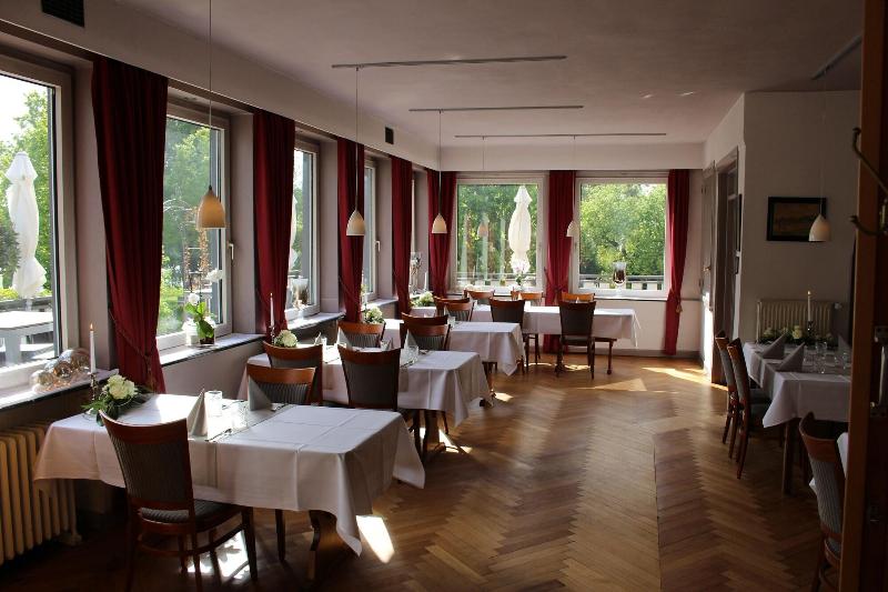Hotel Zur Treene - Lobi