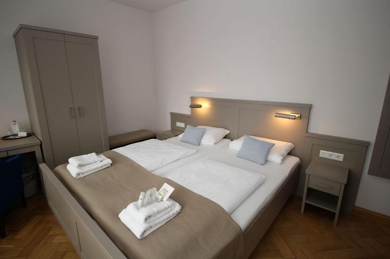 Hotel Zur Treene - Oda