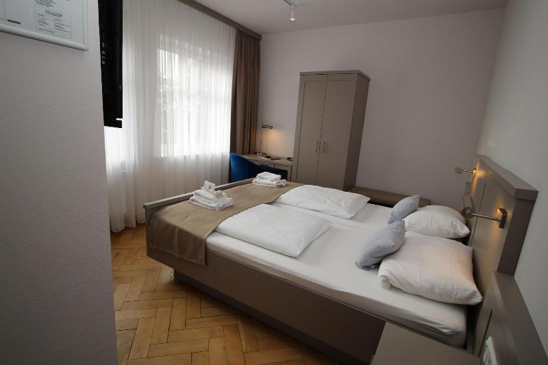 Hotel Zur Treene - Oda