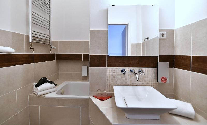 Hotel Amical - Oda