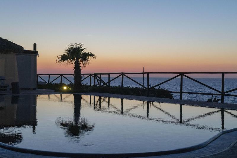 Hotel Bue Marino - Genel