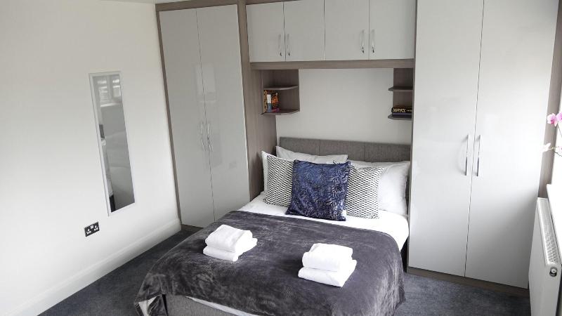 The Hatton Rooms - Genel