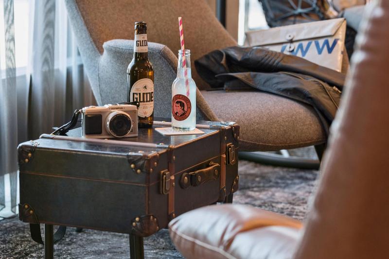 Moxy Frankfurt Airport Kelsterbach - Lobi