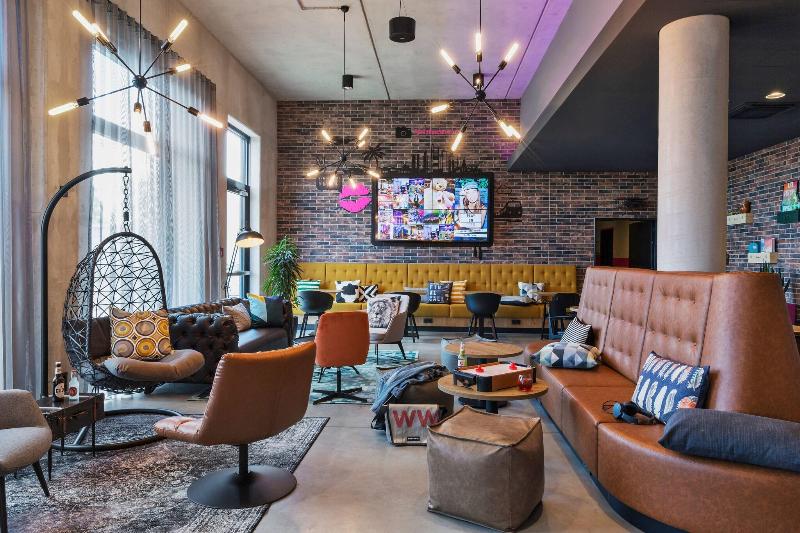 Moxy Frankfurt Airport Kelsterbach - Lobi