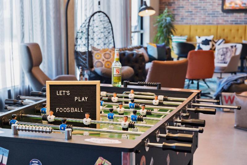 Moxy Frankfurt Airport Kelsterbach - Lobi