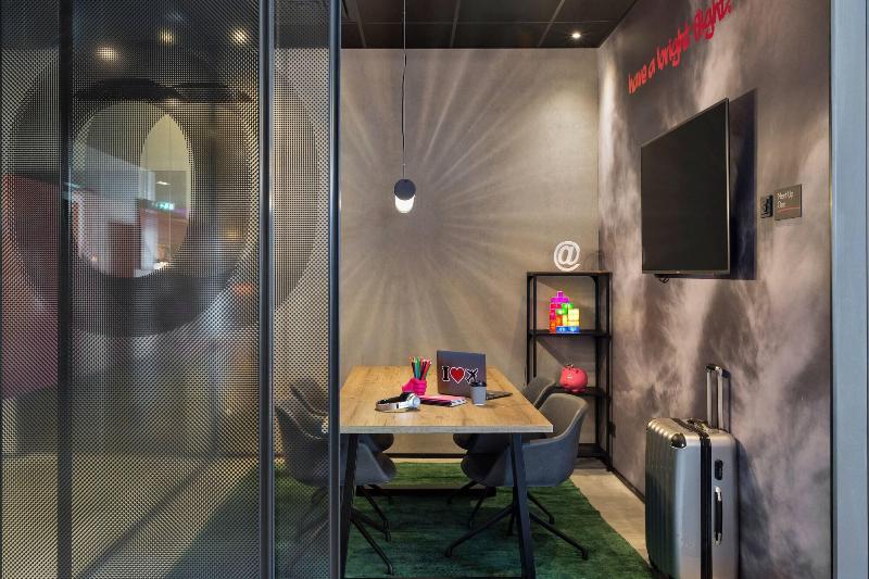 Moxy Frankfurt Airport Kelsterbach - Toplantı