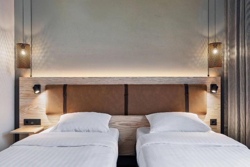 Moxy Frankfurt Airport Kelsterbach - Oda