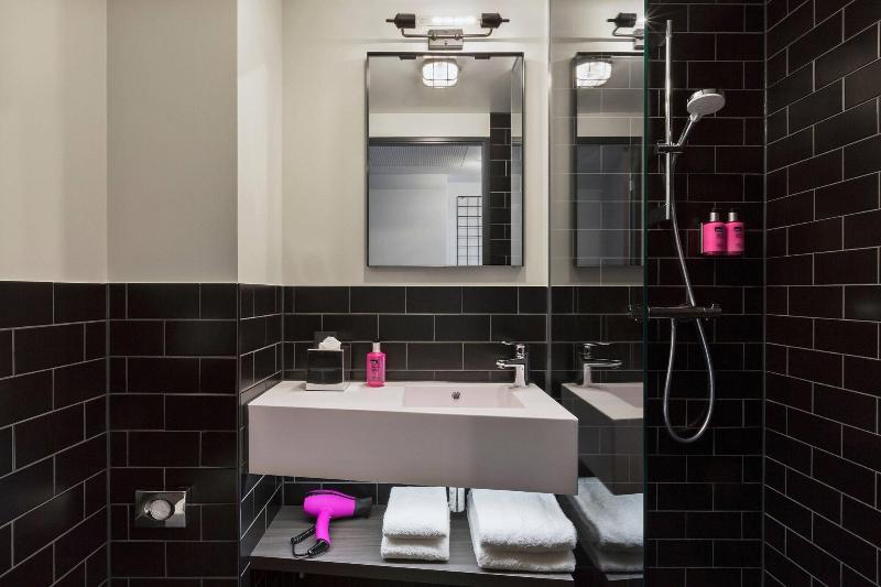 Moxy Frankfurt Airport Kelsterbach - Oda