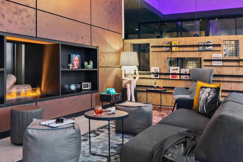 Moxy Frankfurt Airport Kelsterbach - Oda