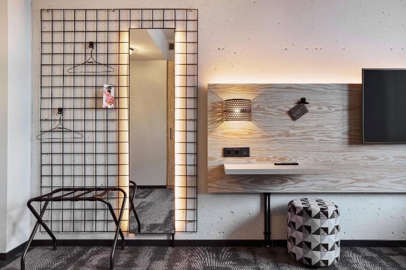 Moxy Frankfurt Airport Kelsterbach - Oda