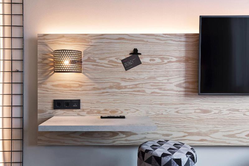 Moxy Frankfurt Airport Kelsterbach - Oda