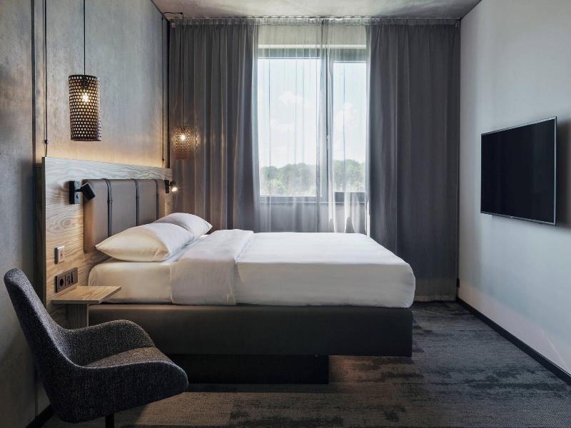 Moxy Frankfurt Airport Kelsterbach - Oda