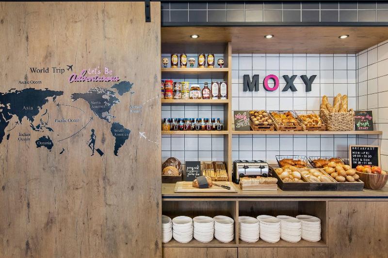 Moxy Frankfurt Airport Kelsterbach - Restoran