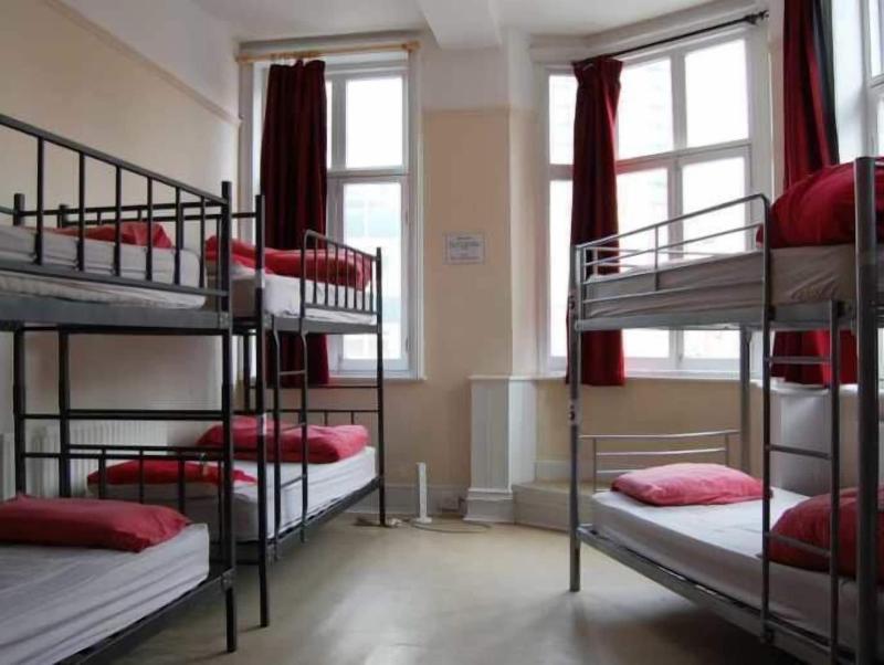 Dover Castle Hostel - Oda