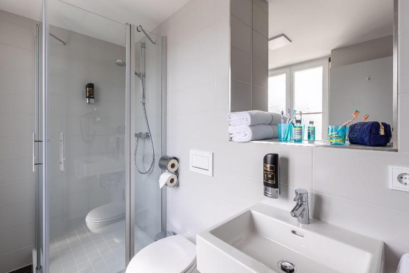 Serways Hotel Reinhardshain Nord - Oda