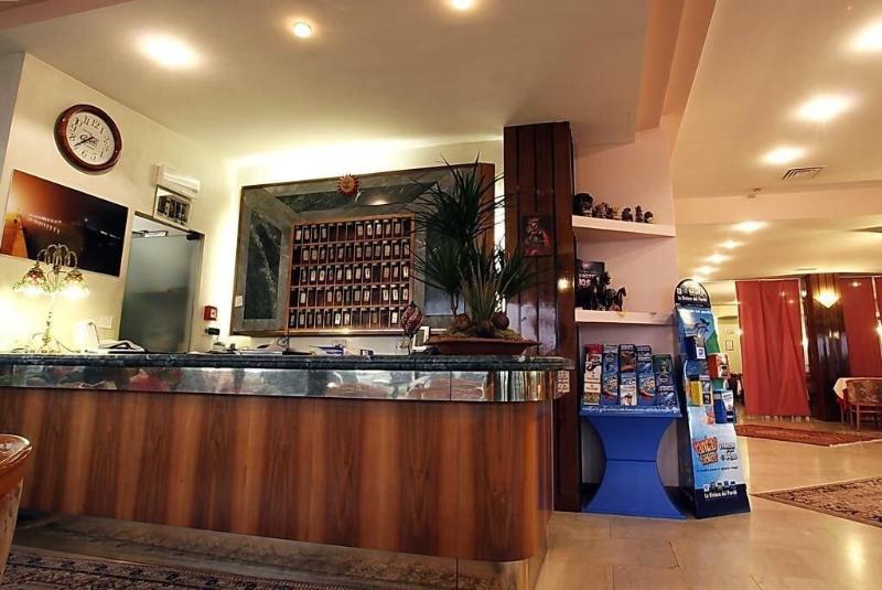 Hotel Avila In - Lobi