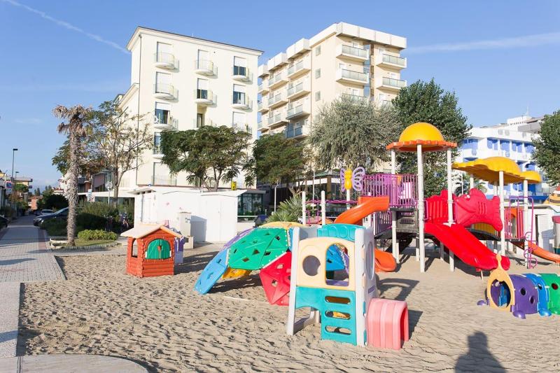 Hotel Emilia - Lobi