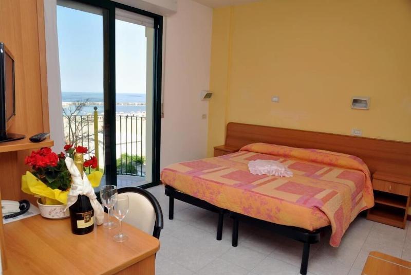 Hotel Emilia - Genel
