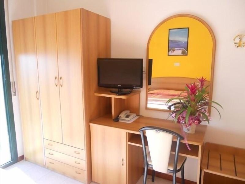 Hotel Emilia - Oda