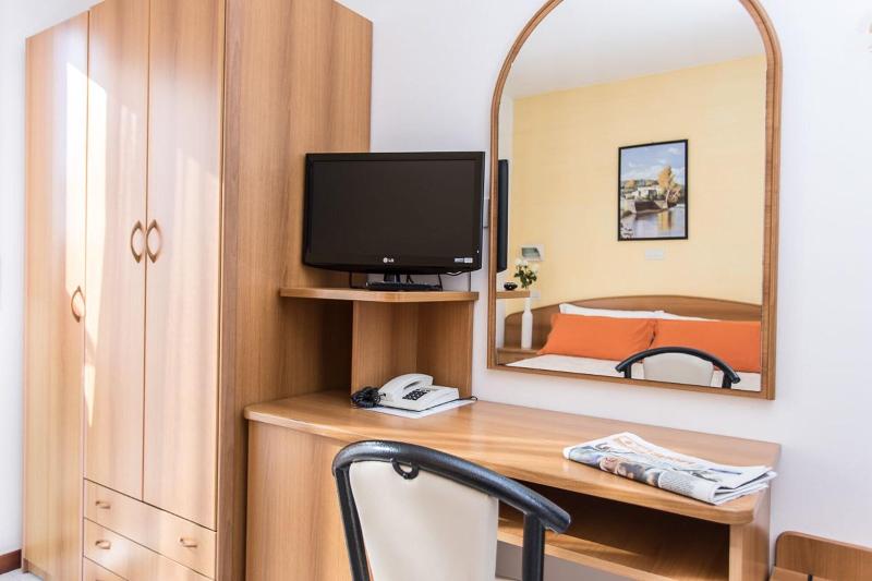 Hotel Emilia - Oda