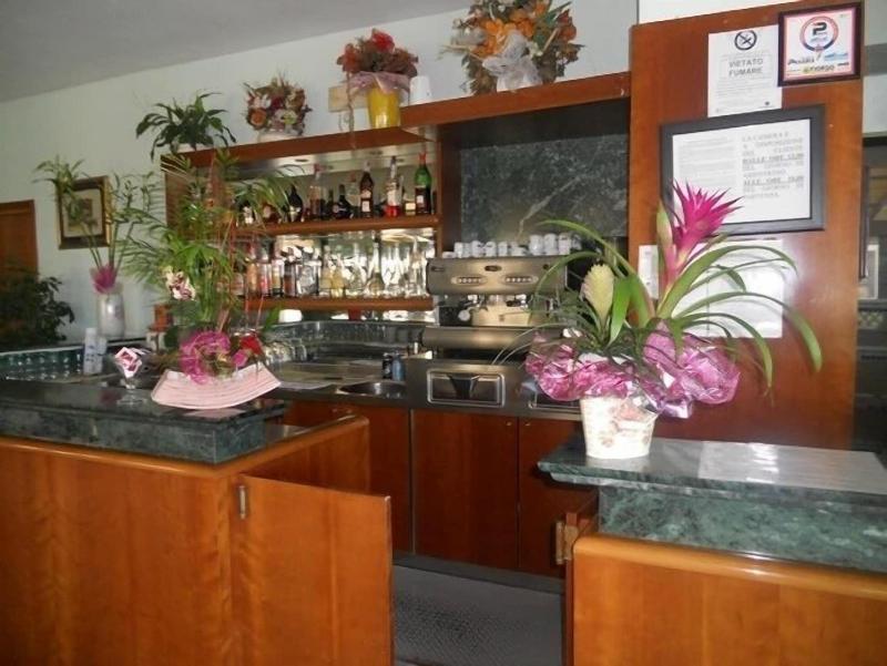 Hotel Emilia - Restoran