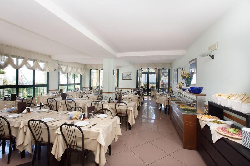 Hotel Emilia - Restoran