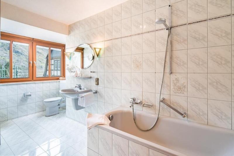 Hotel Bacharacher Hof - Oda