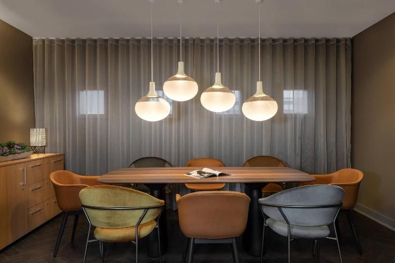 Frankfurt Airport Marriott Hotel - Lobi