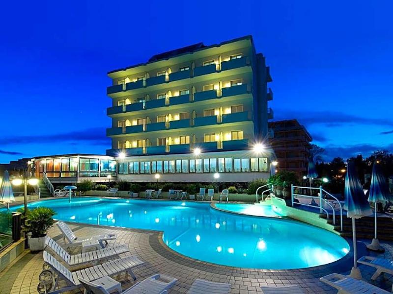 Strand Hotel Colorado - Genel