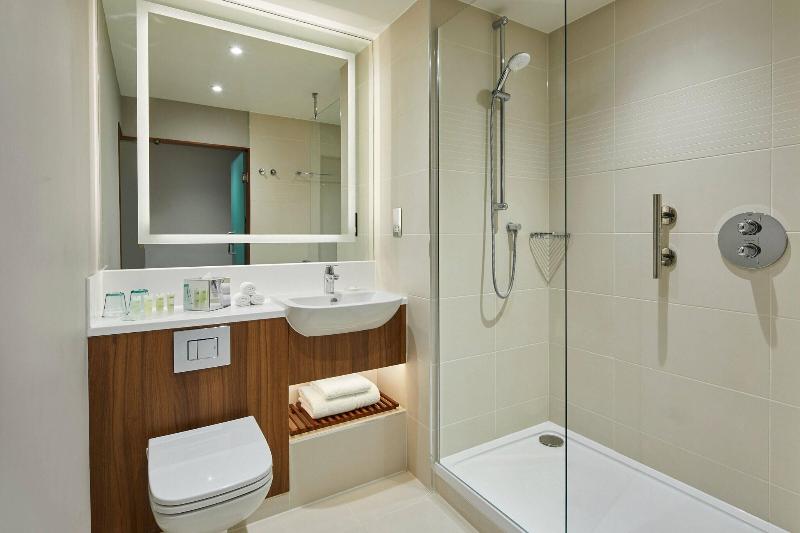 Courtyard By Marriott London Heathrow Airport - Oda