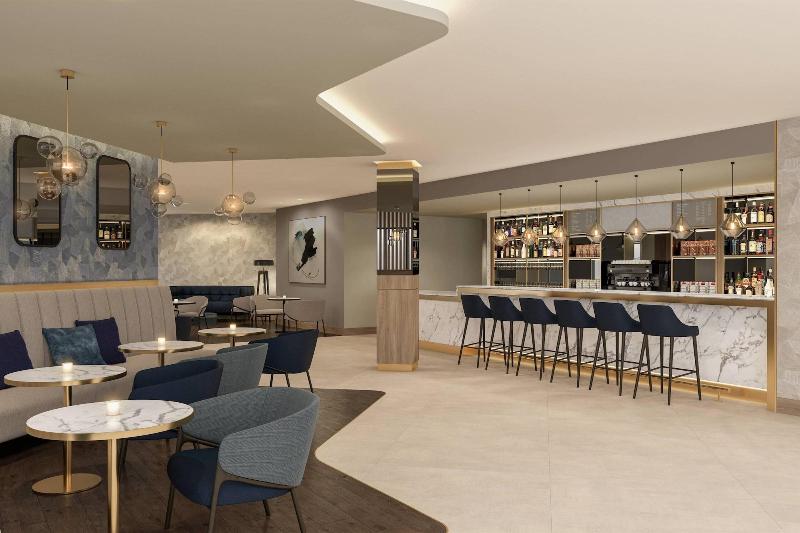 Courtyard By Marriott London Heathrow Airport - Restoran