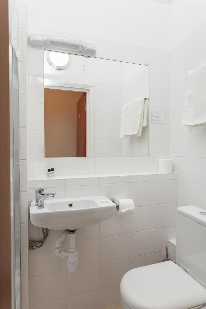 Roseview Alexandra Palace Hotel - Oda