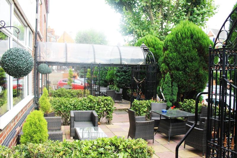 Roseview Alexandra Palace Hotel - Teras