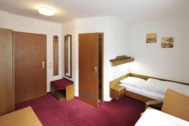 Hotel Waldeck - Oda