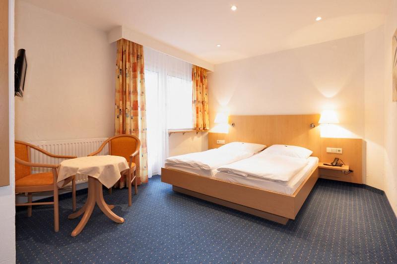 Hotel Waldeck - Oda
