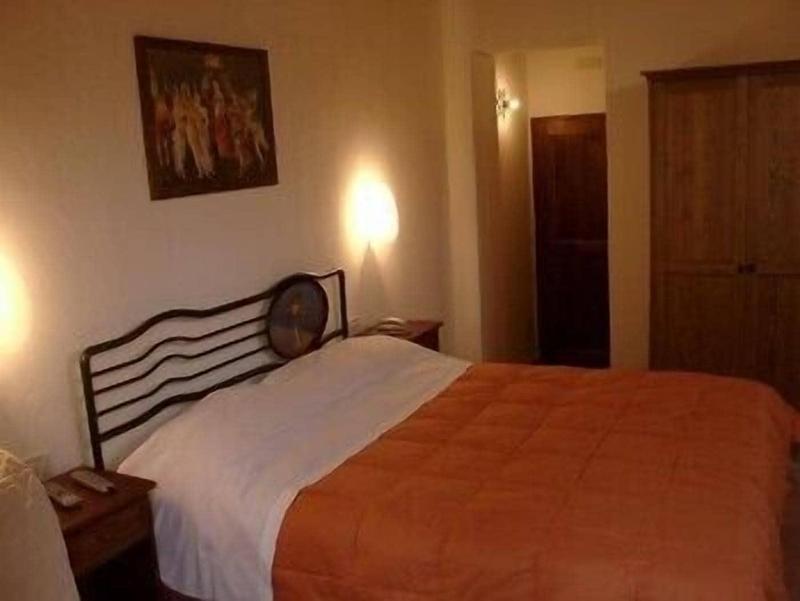 Bed And Breakfast La Fonte Del Machiavelli - Oda