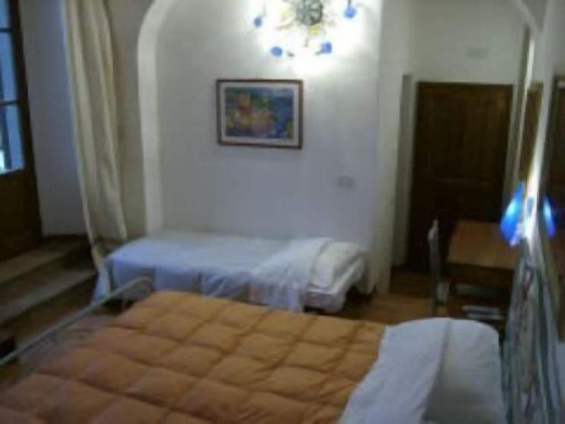 Bed And Breakfast La Fonte Del Machiavelli - Oda