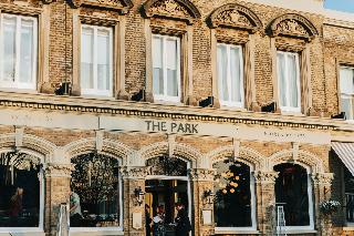 The Park Hotel otel fotoğrafı