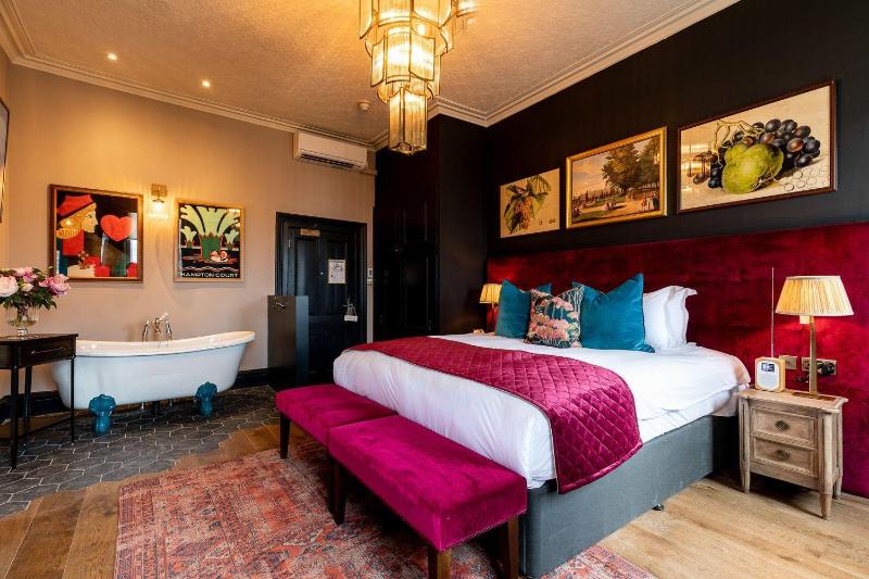The Park Hotel - Genel