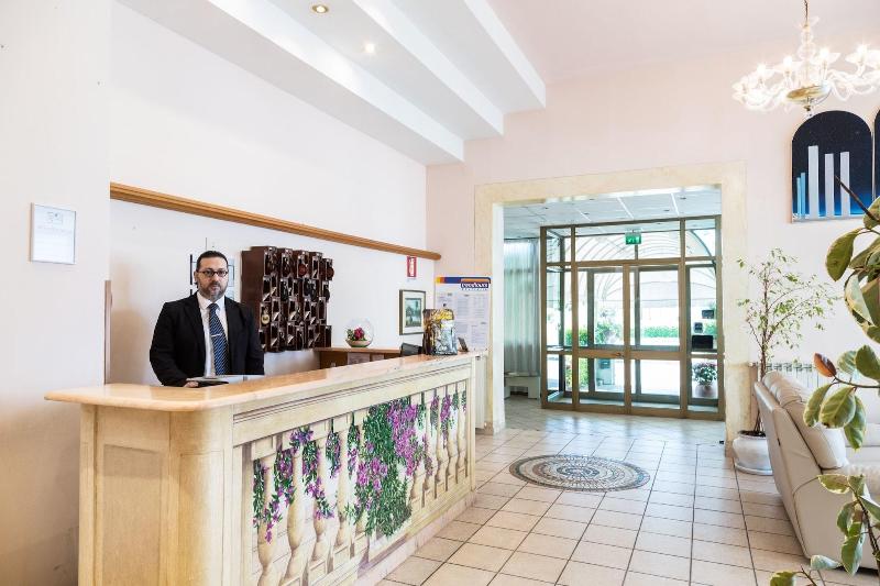 Hotel Ambasciatori - Lobi