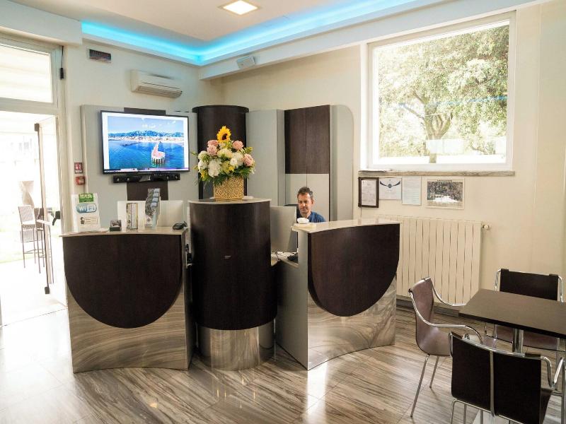 Hotel Roma - Lobi