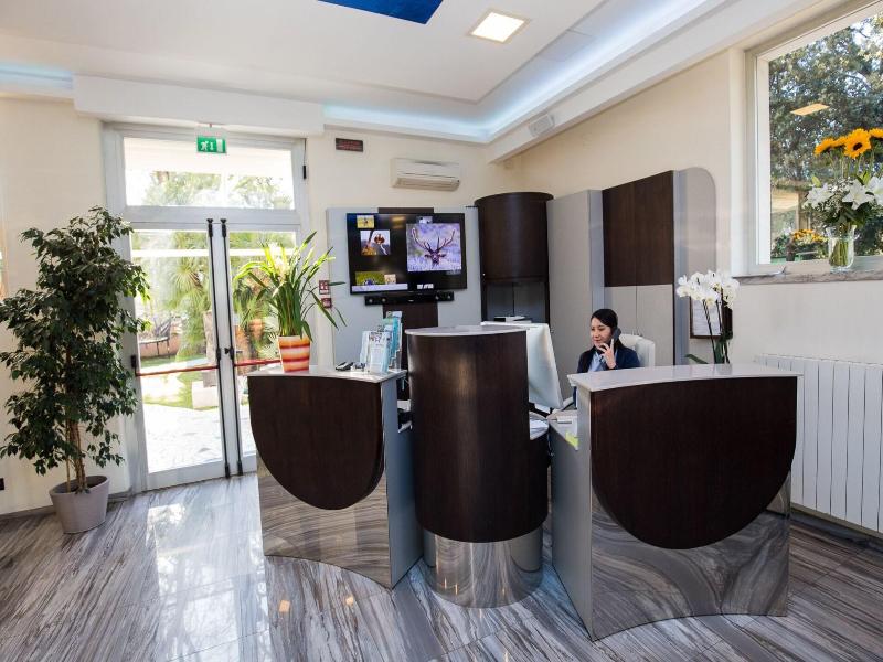 Hotel Roma - Lobi
