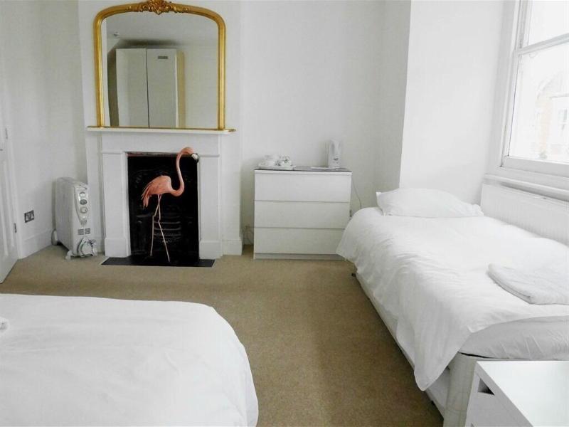 Kew Rooms - Genel