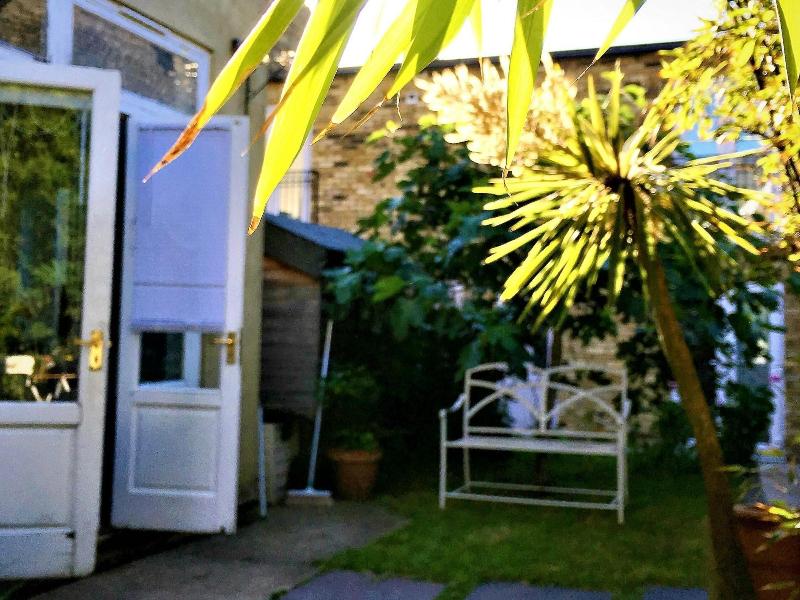 Kew Rooms - Genel